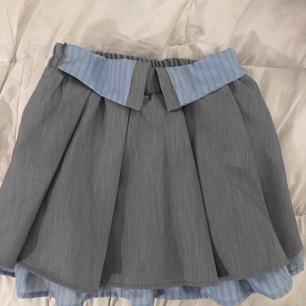 Grey blue pinstriped pleated mini skirt skort